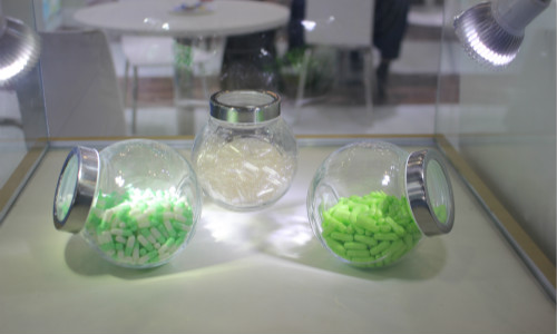 醫藥股集體走強：業績改善與政策紅利下的布局機遇