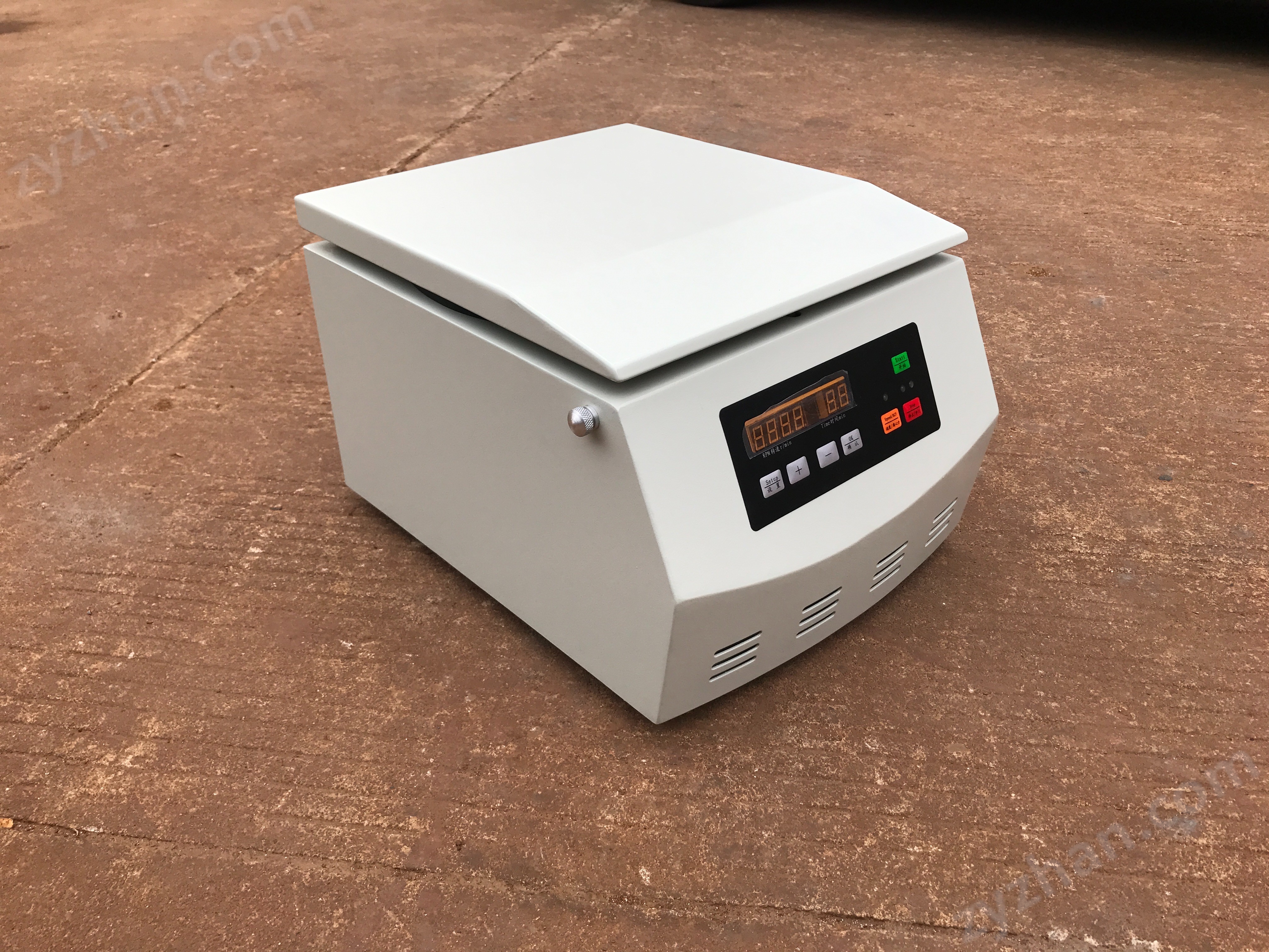臺式低速離心機(jī)TD6M轉(zhuǎn)速可調(diào)