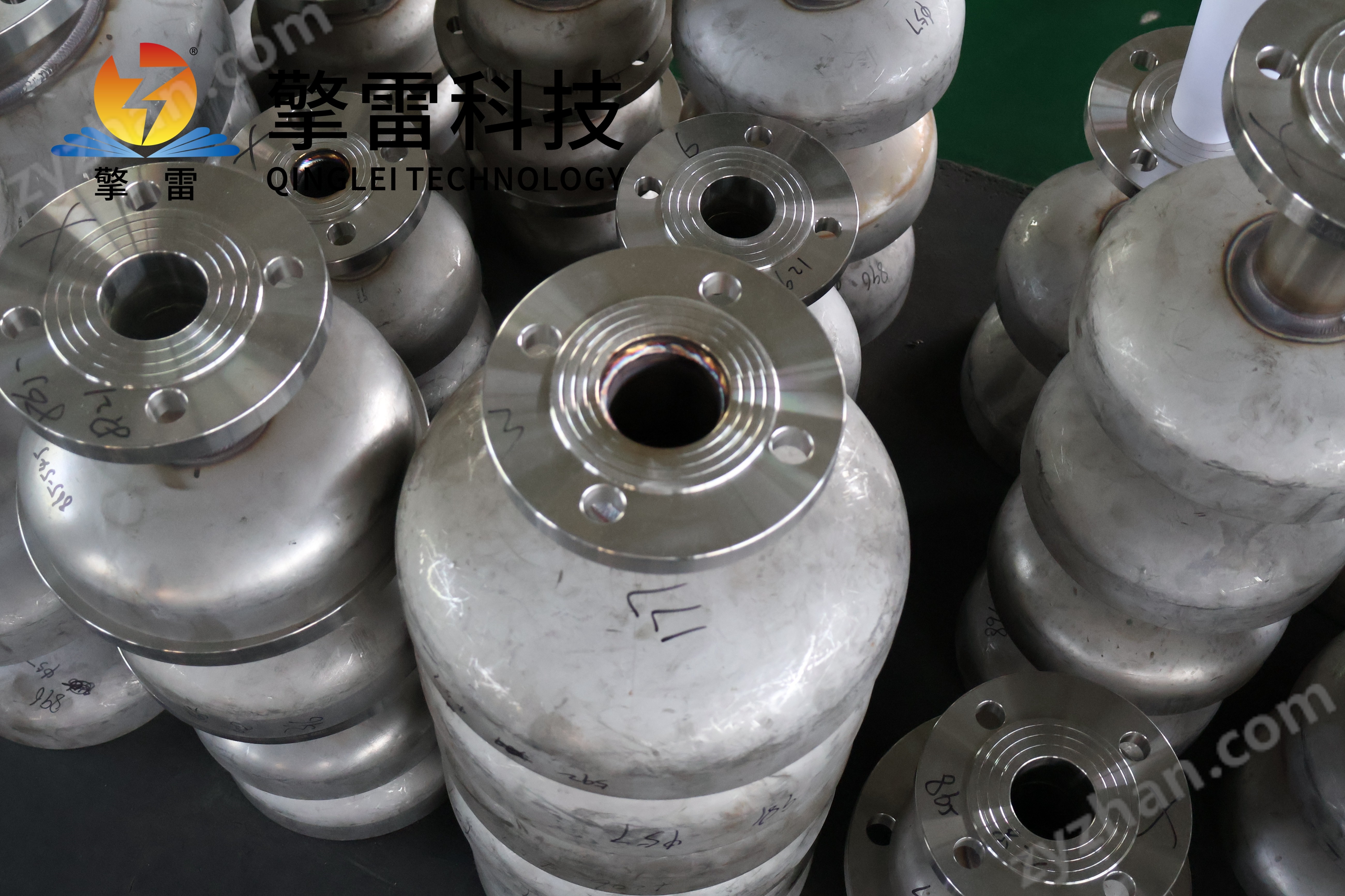 甲醇纏繞螺旋管換熱器化工應(yīng)用