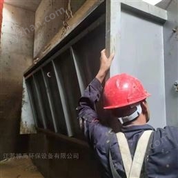 堰板式可調(diào)堰智能平板閘自帶控電系統(tǒng)